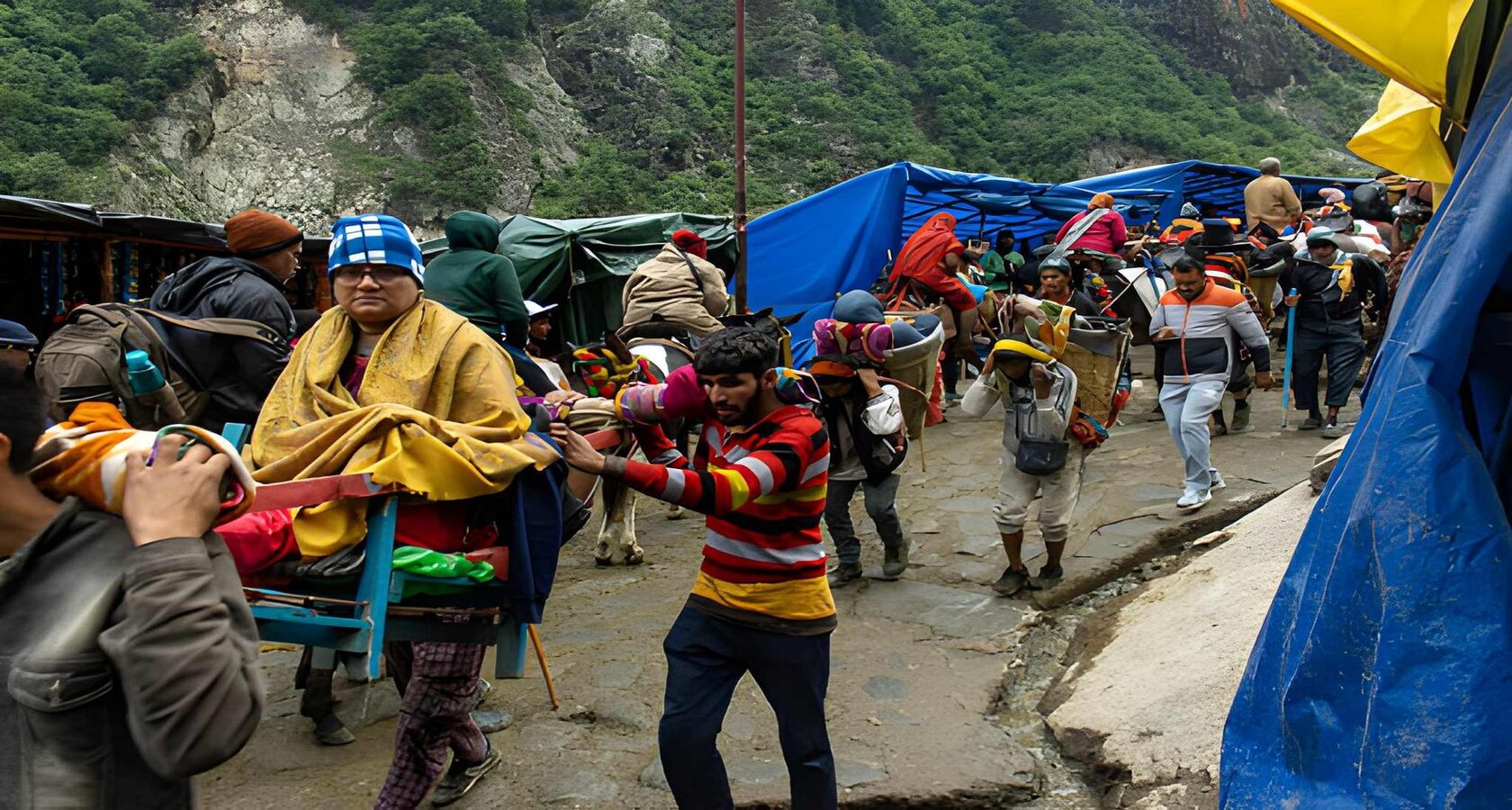 Amarnath Yatra Helicopter Package from Delhi: Amarnath holy cave and the Kashmir valley