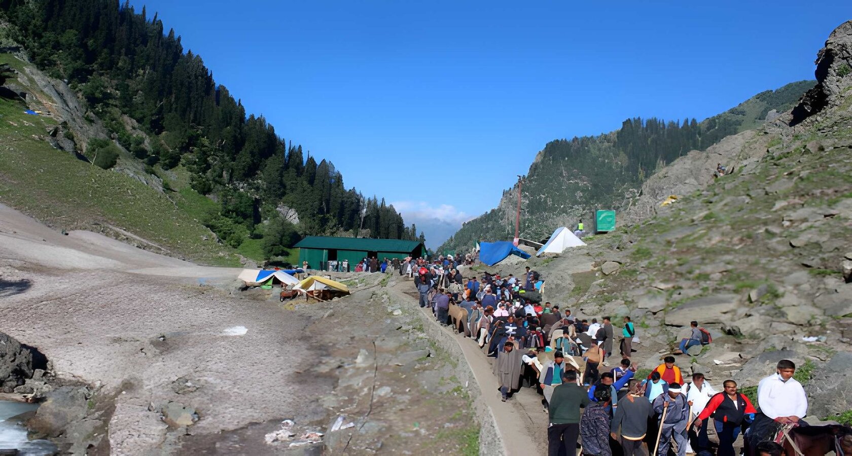 Amarnath Yatra Helicopter Tour Package from Ludhiana: Amarnath holy cave and the Kashmir valley