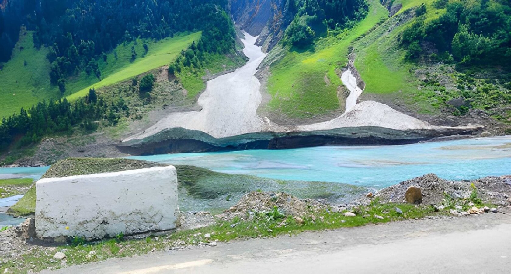 Amarnath Yatra Package from Kanpur by Flight: Amarnath holy cave and the Kashmir valley