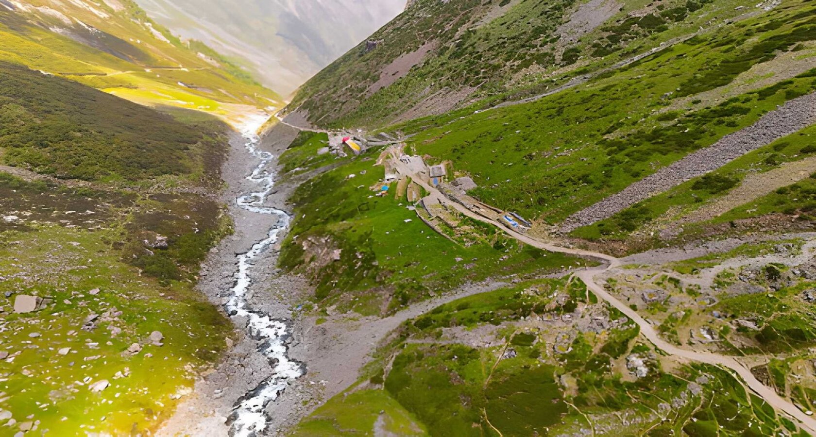 Amarnath Yatra Tour Package from Darjeeling: Amarnath holy cave and the Kashmir valley