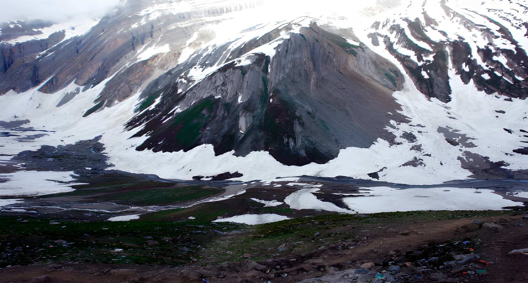 Amarnath Yatra Tour Package from Udaipur: Amarnath holy cave and the Kashmir valley